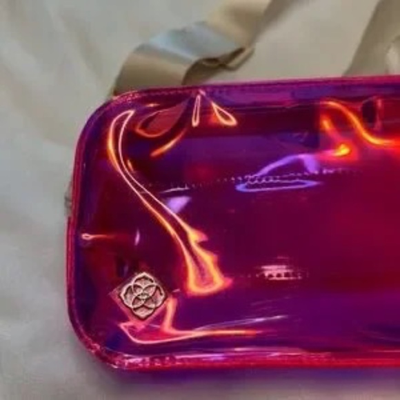 Kendra Scott Clear Belt Bag in Pink Iridescent - Picture 3 of 4